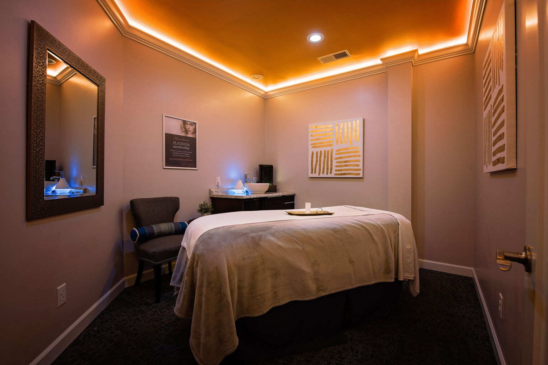 Karma Spa Lounge and Beauty Bar_3
